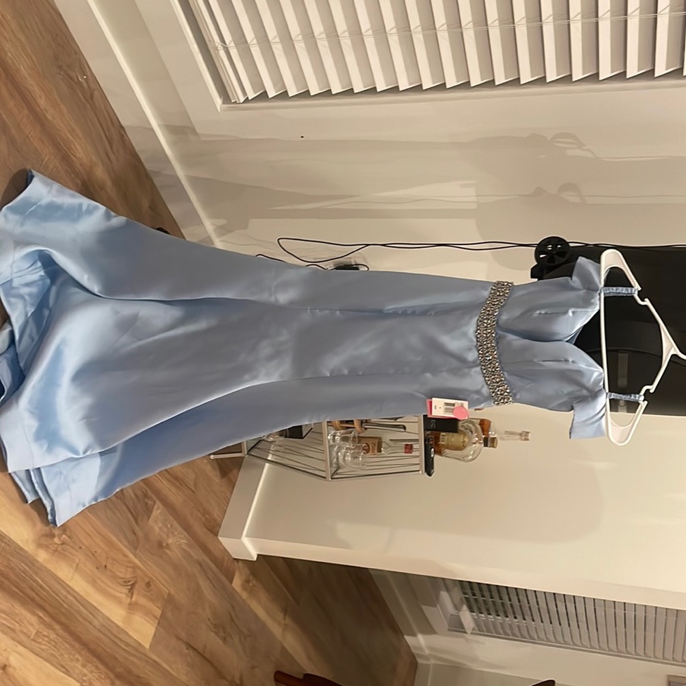 formal prom dress maxi length - Picture 1 of 6